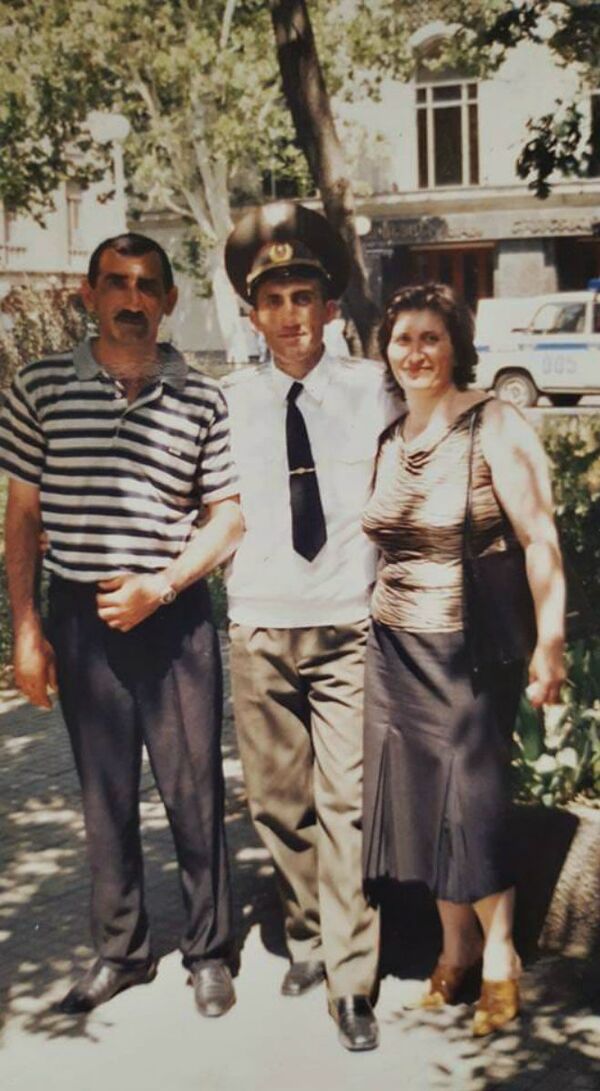 «Մառոզ Ալիկն» ու ապրիլի 2–ի լուսաբացը. ինչպես են ապրում զոհված փոխգնդապետի զավակները - Sputnik Արմենիա