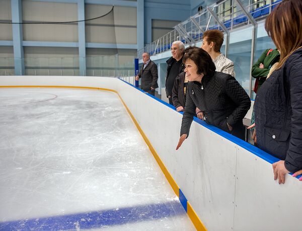 Ирина Роднина посетила Ледовый дворец в Ереване, названный в ее честь Ирина Роднина посетила Ледовый дворец в Ереване, названный в ее честь - Sputnik Արմենիա