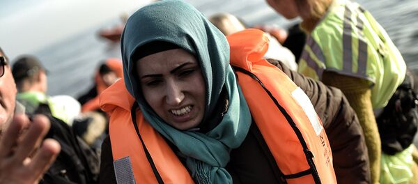 Мигранты из Сирии на греческом острове Лесбос Мигранты из Сирии на греческом острове Лесбос - Sputnik Армения