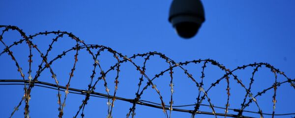 Колючая проволока на ограждении следственного изолятора Лефортово - Sputnik Արմենիա