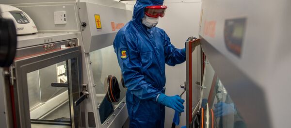 Презентация российской мобильной лаборатории по диагностике коронавируса (9 апреля 2020). Еревaн - Sputnik Արմենիա