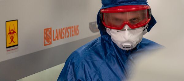 Презентация российской мобильной лаборатории по диагностике коронавируса (9 апреля 2020). Еревaн Презентация российской мобильной лаборатории по диагностике коронавируса (9 апреля 2020). Еревaн - Sputnik Армения