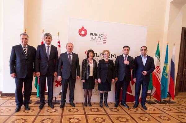 Круглый стол на тему Новые вызовы здравоохранения в Ереване Круглый стол на тему Новые вызовы здравоохранения в Ереване - Sputnik Արմենիա