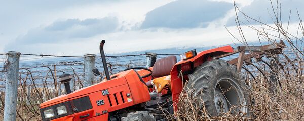 Трактор в селе Тандзут - Sputnik Արմենիա