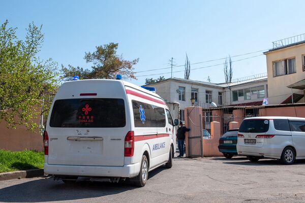 Когда дом лишь снится: директор инфекционки в Ереване раскрыл правду о вирусных буднях Когда дом лишь снится: директор инфекционки в Ереване раскрыл правду о вирусных буднях - Sputnik Армения