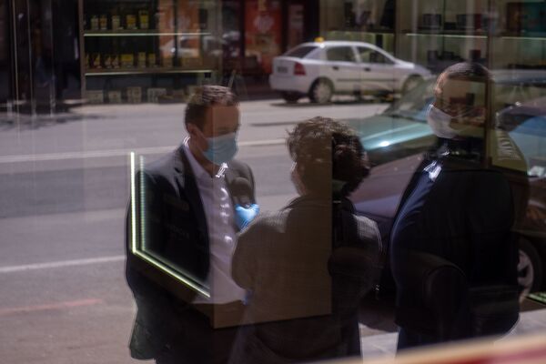 К обычной жизни вернемся не скоро: Арсен Торосян представил свое видение будущего К обычной жизни вернемся не скоро: Арсен Торосян представил свое видение будущего - Sputnik Армения