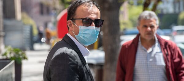 Министр здравоохранения Арсен Торосян посетил места изоляции граждан (15 апреля 2020). Еревaн - Sputnik Армения