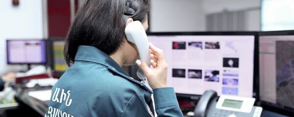 Колл центр МЧС Армении - Sputnik Արմենիա