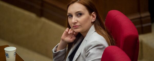 Министр культуры Лилит Макунц на заседании Национального собрания (16 апреля 2020). Еревaн Министр культуры Лилит Макунц на заседании Национального собрания (16 апреля 2020). Еревaн - Sputnik Արմենիա