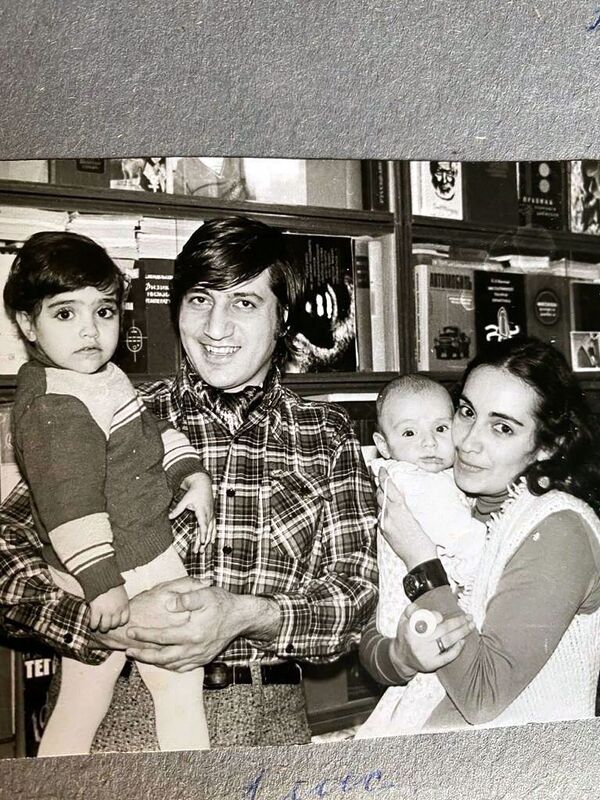 Միասին ապրեցին 45 տարի, միասին էլ հեռացան. հայ գիտնականների սիրո պատմությունը Միասին ապրեցին 45 տարի, միասին էլ հեռացան. հայ գիտնականների սիրո պատմությունը - Sputnik Արմենիա