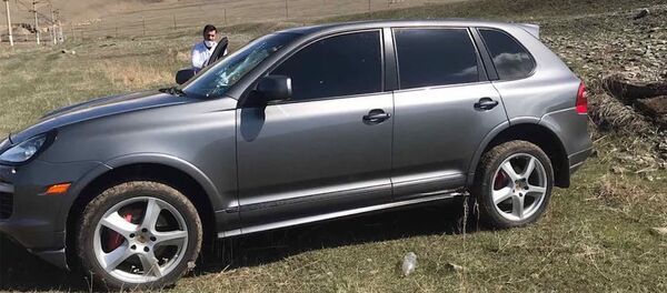 Մեքենայի մեջ տղամարդու դի է հայտնաբերվել՝ հրազենային վնասվածքով․ Ճամբարակի ոստիկանների բացահայտումը - Sputnik Արմենիա