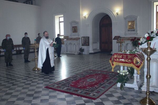 Пасха в экстремальных условиях: российские военные получили благословение в Армении Пасха в экстремальных условиях: российские военные получили благословение в Армении - Sputnik Армения