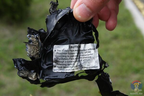 Карабах обнародовал снимки обломков сбитого азербайджанского дрона - Sputnik Армения