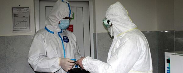 Специалисты МО РФ мобильной лаборатории по диагностике коронавируса провели тесты в воинских частях Армении Специалисты МО РФ мобильной лаборатории по диагностике коронавируса провели тесты в воинских частях Армении - Sputnik Արմենիա