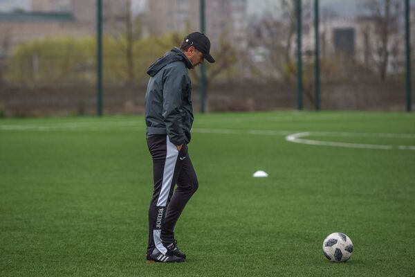 Если появится вариант: экс-тренер сборной Армении ответил, поедет ли снова в Казахстан - Sputnik Армения