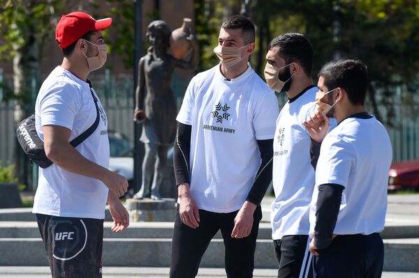 «Together we can». Երևանում վազքով են երախտագիտություն հայտնել Ռազմական ոստիկանությանը - Sputnik Արմենիա