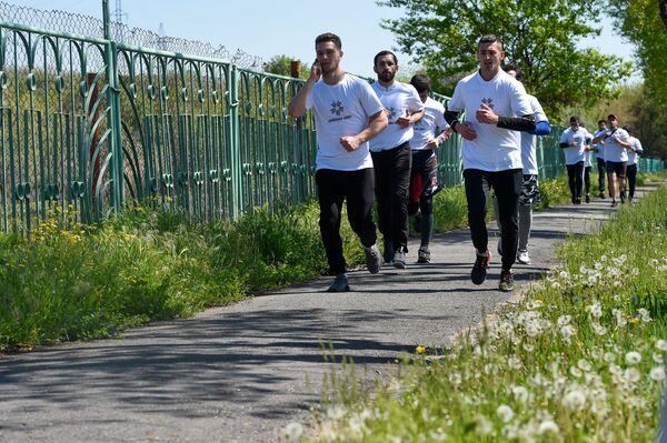 «Together we can». Երևանում վազքով են երախտագիտություն հայտնել Ռազմական ոստիկանությանը - Sputnik Արմենիա