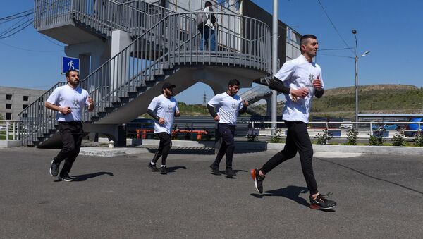 Марафонский забег спортсменов (27 апреля 2020). Еревaн - Sputnik Армения
