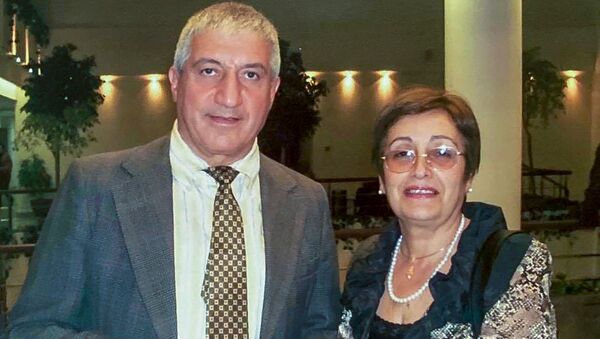  Физик Мишик Казарян и его жена, врач-эпидемиолог Арпик Асратян - Sputnik Արմենիա