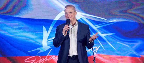 Эрнест Мацкявичус на сцене фестиваля «Дорога на Ялту» (2019) - Sputnik Армения