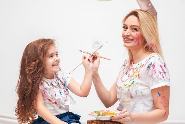 Как яичная скорлупа выводит из депрессии, или Страна грез Шушан Варданян Как яичная скорлупа выводит из депрессии, или Страна грез Шушан Варданян - Sputnik Армения