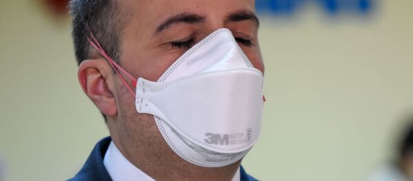 Министр здравоохранения Арсен Торосян в медцентре Гавара (29 апреля 2020). Гавар - Sputnik Армения