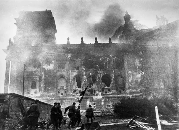Штурм Рейхстага, 1945 год Штурм Рейхстага, 1945 год - Sputnik Армения
