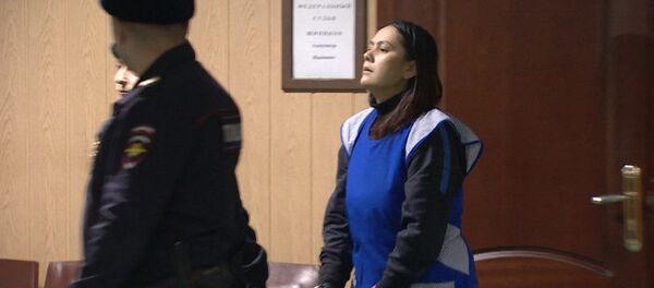Спутник_Подозреваемая в убийстве ребенка ответила на вопросы журналистов в суде Спутник_Подозреваемая в убийстве ребенка ответила на вопросы журналистов в суде - Sputnik Армения