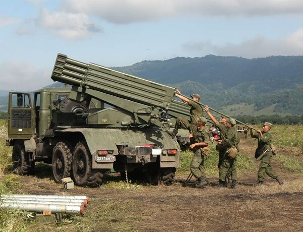 Артиллеристы ЮВО в проведут стрельбы РСЗО Град горах Армении Артиллеристы ЮВО в проведут стрельбы РСЗО Град горах Армении - Sputnik Армения