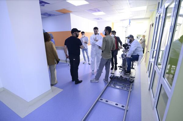 «Շնորհակալ ենք»․ հայ աստղերի հուզիչ տեսահոլովակը՝ նվիրված հայ բուժաշխատողներին - Sputnik Արմենիա