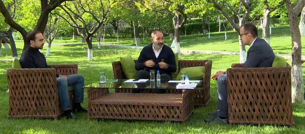 Встреча премьер-министра Никола Пашиняна с комендантом и министром здравоохранения по вопросу распространения короновируса (3 мая 2020). Еревaн  - Sputnik Армения