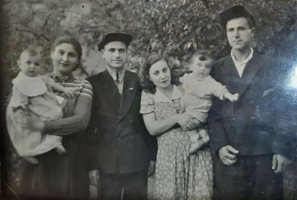 Им всем 75 лет: каково это быть ровесником Победы? - Sputnik Армения