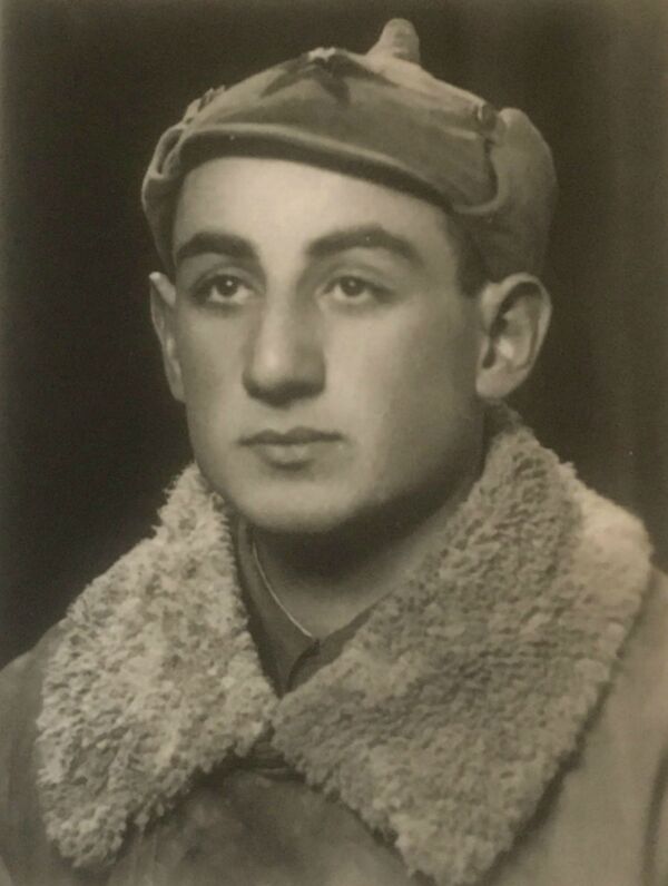 Им всем 75 лет: каково это быть ровесником Победы? - Sputnik Армения