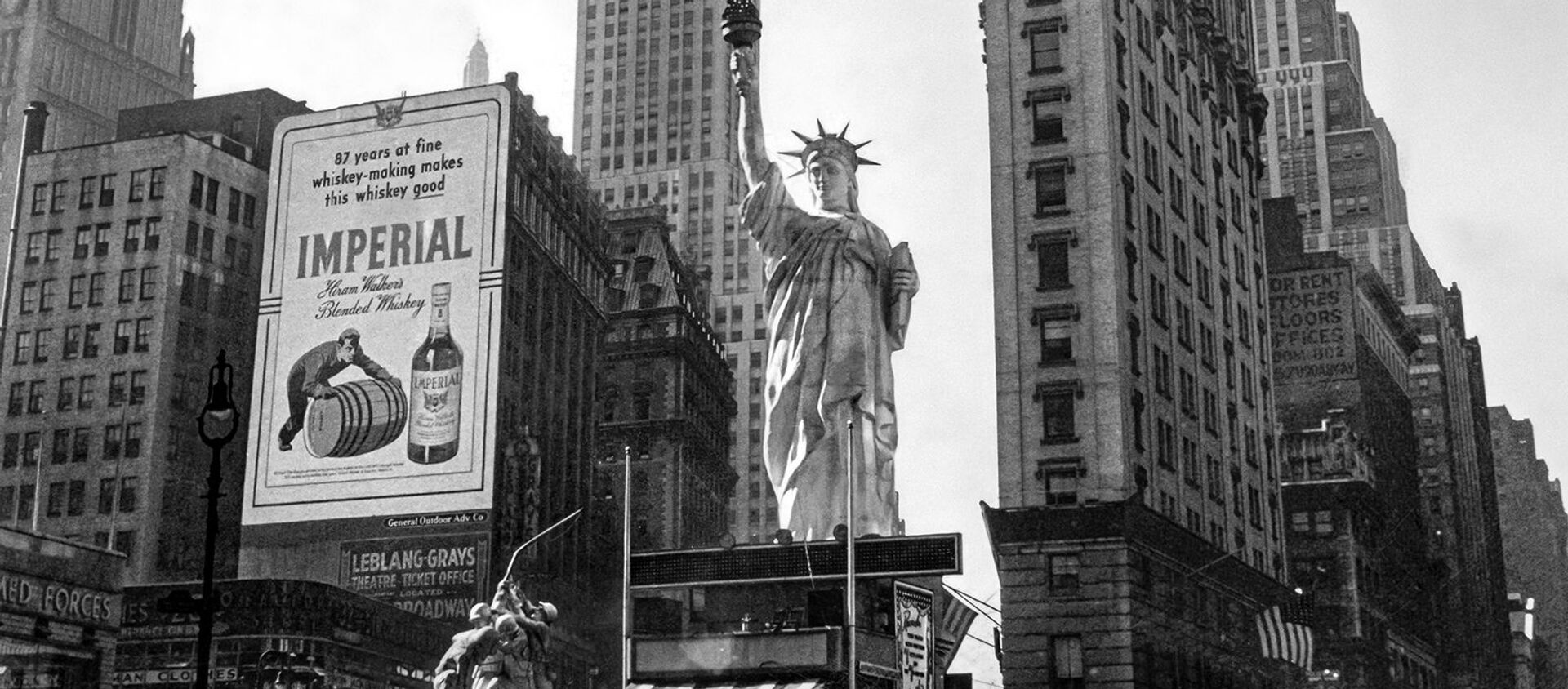 Тайм-Сквер в Нью-Йорке (1950-ые годы) - Sputnik Армения, 1920, 04.05.2020