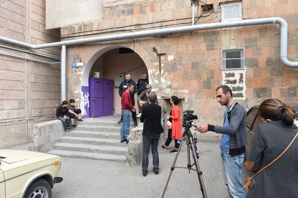 Դեպքի պահին կինն էլ է տանը եղել. մանրամասներ Երևանում գրանցված սարսափելի միջադեպից - Sputnik Արմենիա