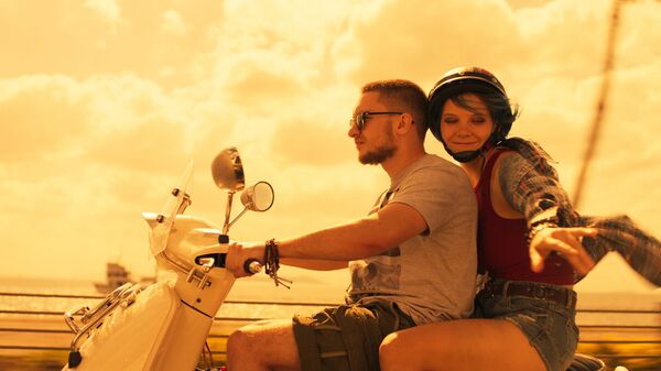 Телесериал «Колл–центр»: смотреть, нельзя пропустить Телесериал «Колл–центр»: смотреть, нельзя пропустить - Sputnik Армения