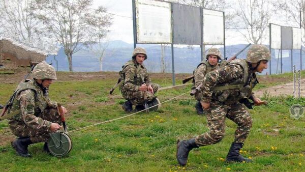 Военные тренировки в одной из военных частей Армении - Sputnik Արմենիա