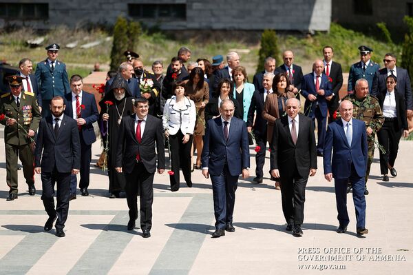 Արցախում տոնական միջոցառումներ են. մասնակցել են նաև Նիկոլ Փաշինյանն ու Արարատ Միրզոյանը  - Sputnik Արմենիա