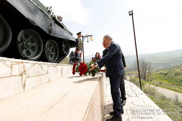 Արցախում տոնական միջոցառումներ են. մասնակցել են նաև Նիկոլ Փաշինյանն ու Արարատ Միրզոյանը  - Sputnik Արմենիա
