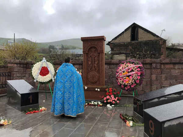 Через 75 лет после Великой Победы: в армянском селе Джрарат установлен уникальный мемориал Через 75 лет после Великой Победы: в армянском селе Джрарат установлен уникальный мемориал