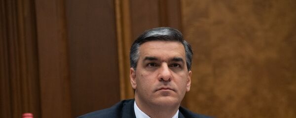 Омбудсмен Арман Татоян на Международной конференции, посвященной 15-летию офиса омбудсмена в Армении (26 ноября 2019). Еревaн Омбудсмен Арман Татоян на Международной конференции, посвященной 15-летию офиса омбудсмена в Армении (26 ноября 2019). Еревaн - Sputnik Армения