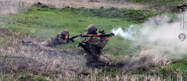 Армянские военнослужащие на учениях - Sputnik Արմենիա