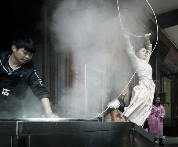 Снимок Ramen Art китайского фотографа Xueping Du, победивший в категории Street Food конкурса Pink Lady® Food Photographer of the Year 2020 - Sputnik Армения