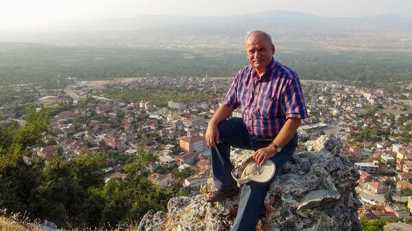 Сынок, найди армянку, что меня вылечила, или Откровения турецкого писателя Ялчина - Sputnik Армения