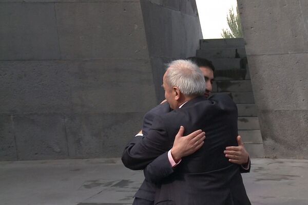 Сынок, найди армянку, что меня вылечила, или Откровения турецкого писателя Ялчина - Sputnik Армения