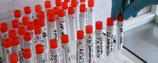 Пробирки биоматериала после тестирования на коронавирус - Sputnik Армения