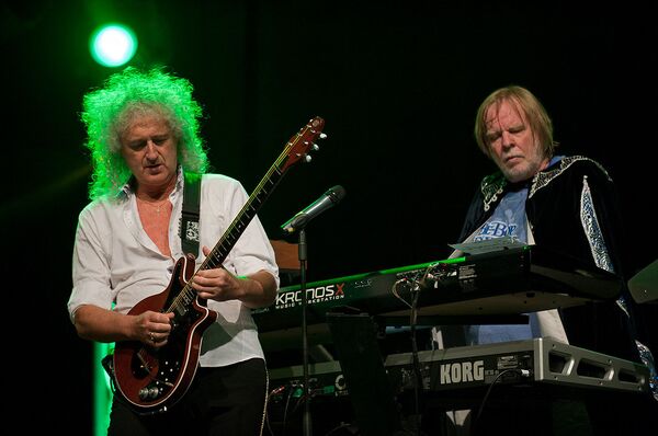 Ханс Зиммер и Брайан Мэй готовы, ждут Маска - как армянин пытается спасти туризм Армении - Sputnik Армения