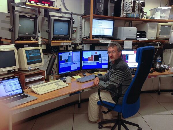 Ханс Зиммер и Брайан Мэй готовы, ждут Маска - как армянин пытается спасти туризм Армении - Sputnik Армения