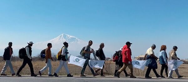 Активисты движения Jai Jagat 2020 в Армении - Sputnik Армения