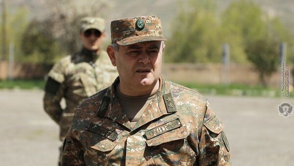 Начальник генштаба ВС РА Артак Давтян посетил воинские части на юго-востоке страны (14 мая 2020). Армения - Sputnik Արմենիա